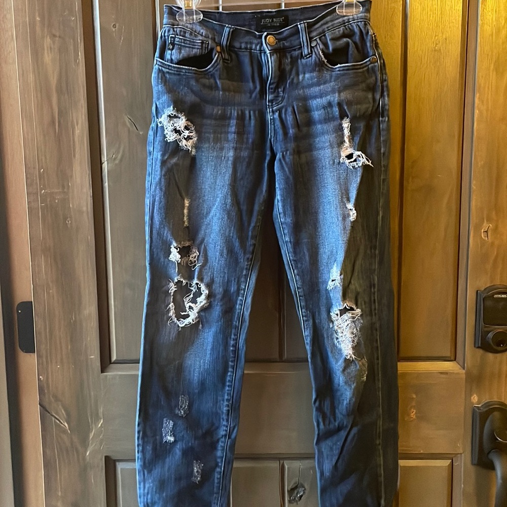 Judy Blue distressed jeans size 7/28 jb8225dk